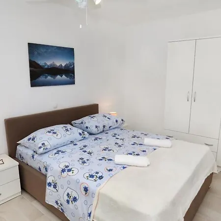 Διαμέρισμα In Okrug Gornji With Sea View, Terrace, Air Conditioning, Wifi 5059-1 *
