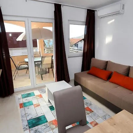 Appartamento In Okrug Gornji With Sea View, Terrace, Air Conditioning, Wifi 5059-1 *