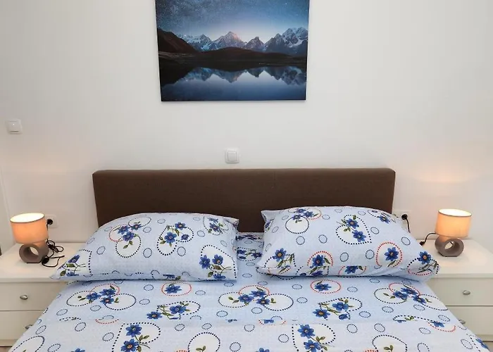 In Okrug Gornji With Sea View, Terrace, Air Conditioning, Wifi 5059-1 公寓 特罗吉尔